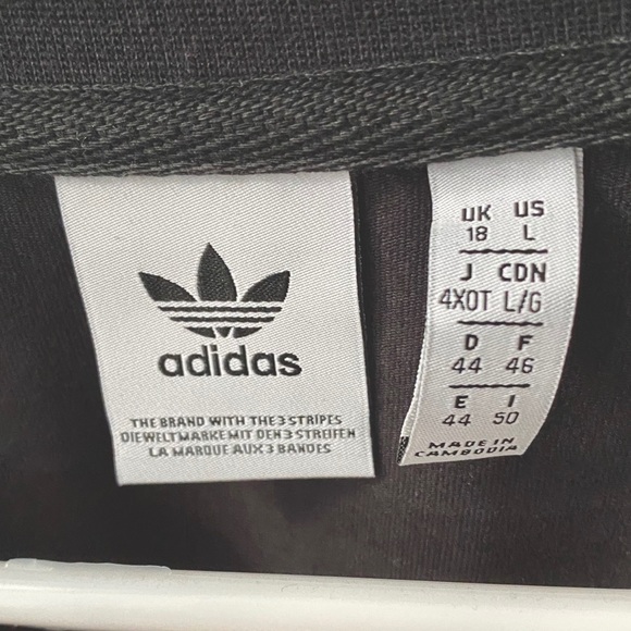 UO Adidas Originals Adibreak Long Sleeve Tee - Picture 9 of 10